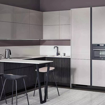 Кухня на заказ KBS-3 с барной стойкой