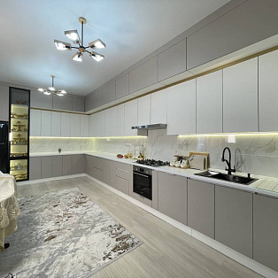 Кухонный гарнитур на заказ UHW-1 угловая