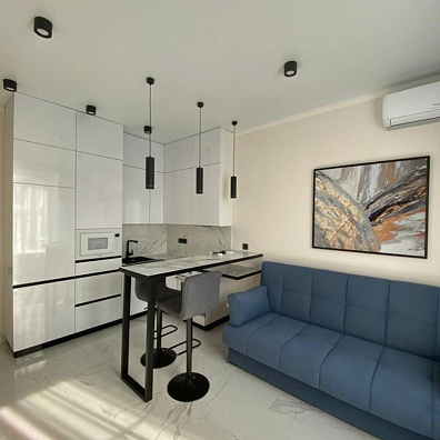 Кухня на заказ KBS-11 с барной стойкой